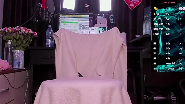 Raissa sky26 online show from 4, 12, 2025