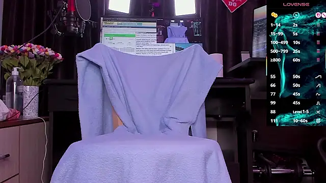 Raissa sky26 online show from 13, 2, 2026