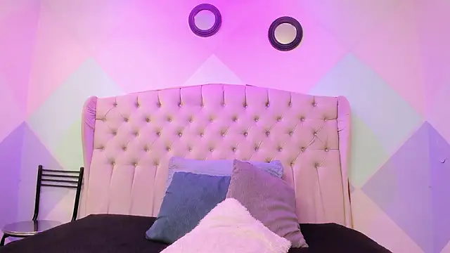 BritneyCollins online show from 12, 2, 2026