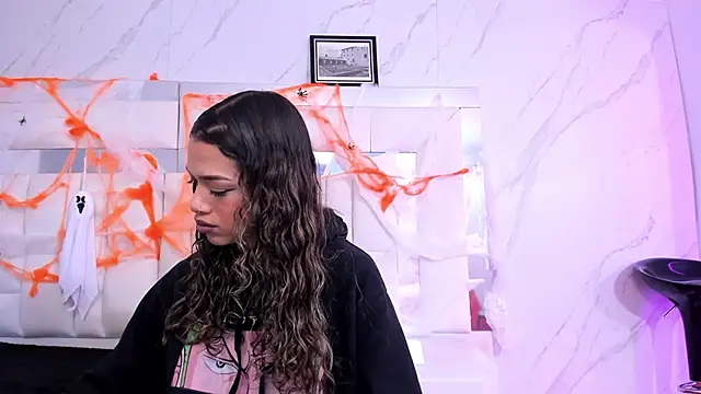 BritneyCollins online show from 16, 10, 2025