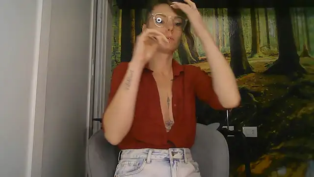 Feli blue online show from 10, 11, 2025