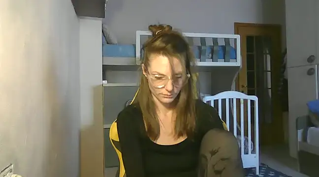 Feli blue online show from 4, 12, 2024