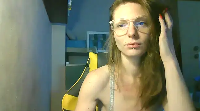 Feli blue online show from 6, 12, 2024
