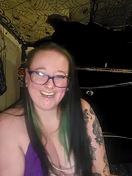 Bunny Cummings online show from 4, 11, 2025