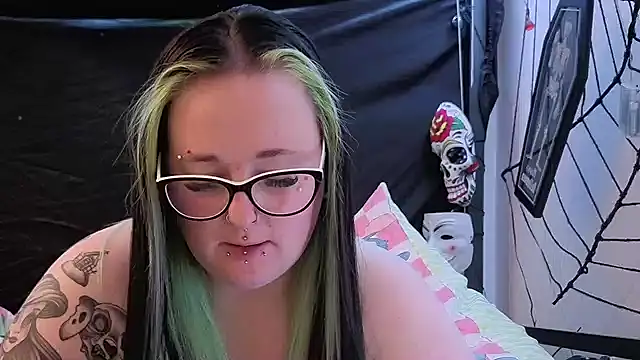 Bunny Cummings online show from 8, 3, 2026