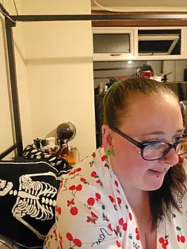 Bunny Cummings online show from 14, 9, 2025