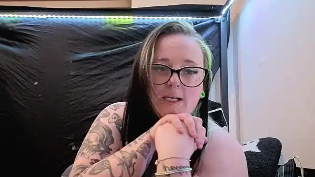 Bunny Cummings online show from 21, 4, 2026