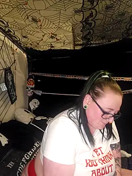 Bunny Cummings online show from 5, 11, 2025