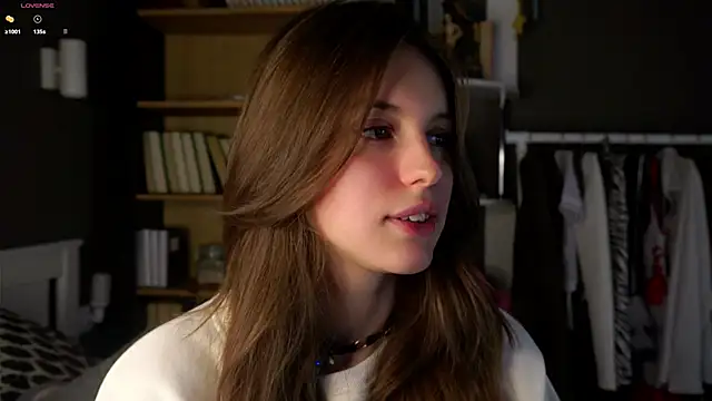 Snapshot of DarylBarks chatting on 9, 10, 2025 DarylBarks online show from 9, 10, 2025