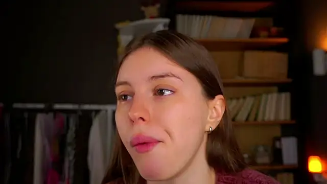 Snapshot of DarylBarks chatting on 28, 11, 2025 DarylBarks online show from 28, 11, 2025