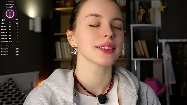 Snapshot of DarylBarks chatting on 17, 10, 2025 DarylBarks online show from 17, 10, 2025