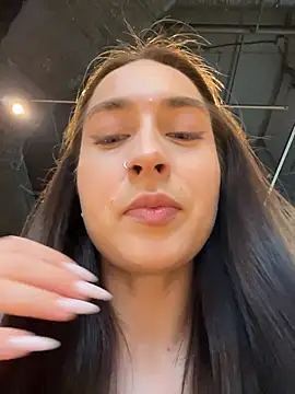 Holly Play online show from 13, 2, 2026