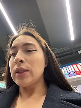 Holly Play online show from 21, 12, 2025