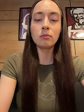 Holly Play online show from 2, 6, 2026