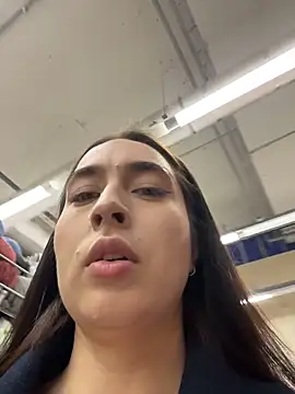 Holly Play online show from 20, 3, 2026