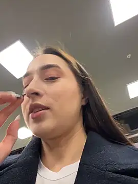 Holly Play online show from 17, 11, 2025