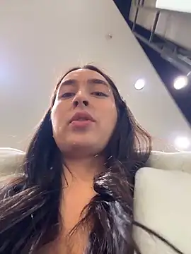 Holly Play online show from 26, 2, 2026