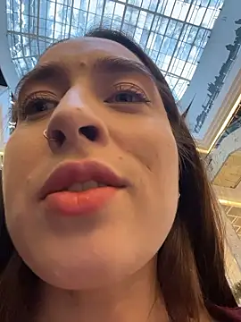 Holly Play online show from 10, 1, 2026