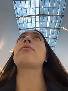 Holly Play online show from 18, 1, 2026