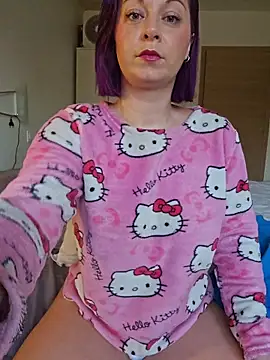 Chaudesquirt online show from 3, 3, 2026