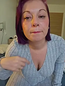 Chaudesquirt online show from 23, 2, 2026