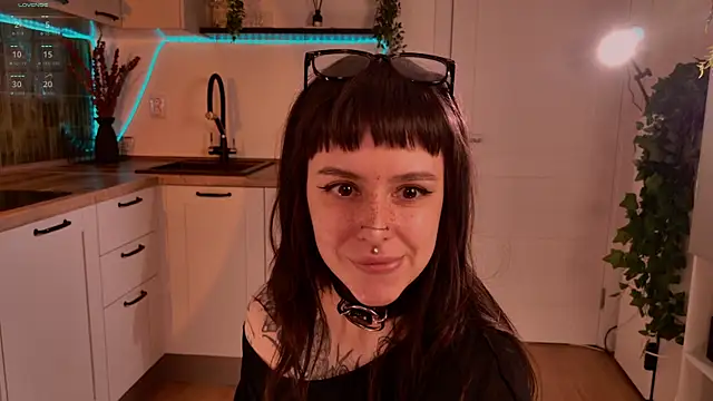 MichaellaMoon online show from 6, 5, 2026