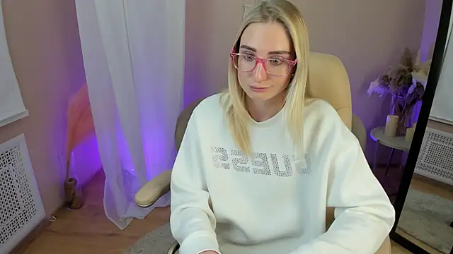 barbie nude online show from 6, 12, 2024