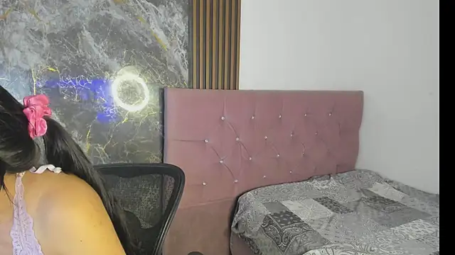 nicol jone1 online show from 23, 7, 2026