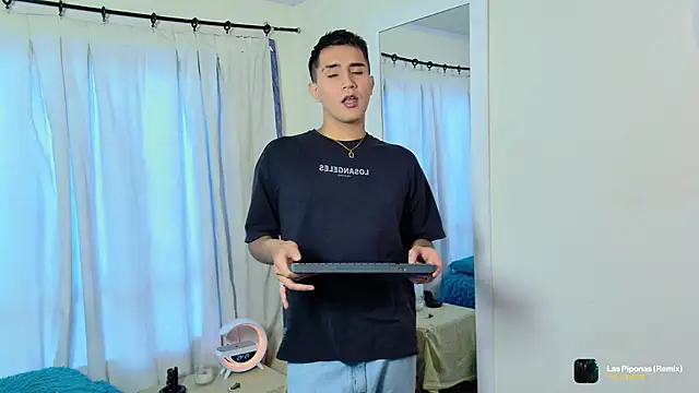 Snapshot of Chris_Maddox chatting on 1, 11, 2025 Chris Maddox online show from 1, 11, 2025