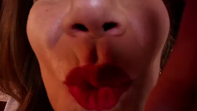 MelaniaKnauss online show from 23, 7, 2026
