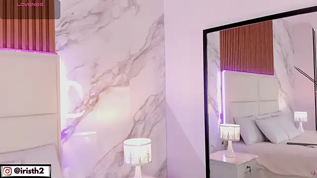 Iris Thompson  online show from 8, 4, 2026