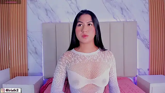 Iris Thompson  online show from 14, 12, 2025