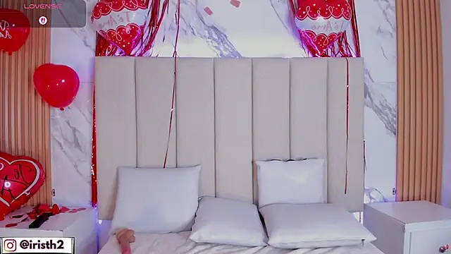 Iris Thompson  online show from 15, 2, 2026