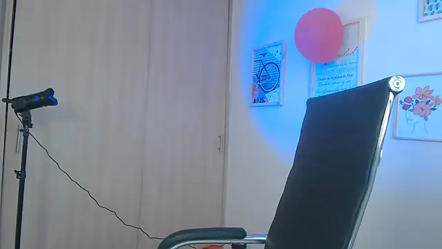 lucy diiaz online show from 26, 2, 2025