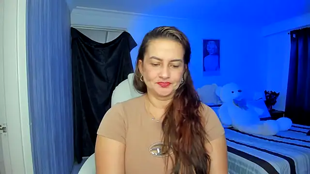 Snapshot of lucy_diiaz chatting on 12, 11, 2025 lucy diiaz online show from 12, 11, 2025