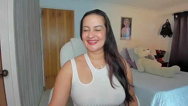 lucy diiaz online show from 30, 9, 2025