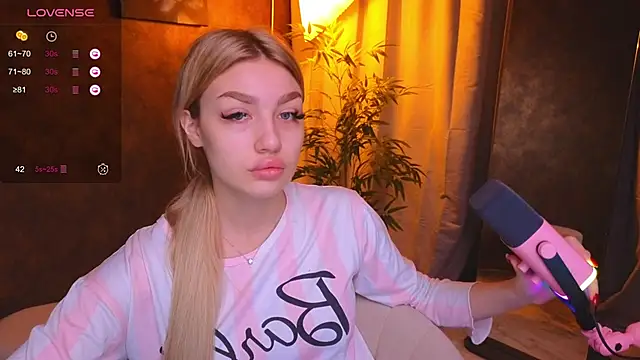 Ella Milla online show from 15, 1, 2025