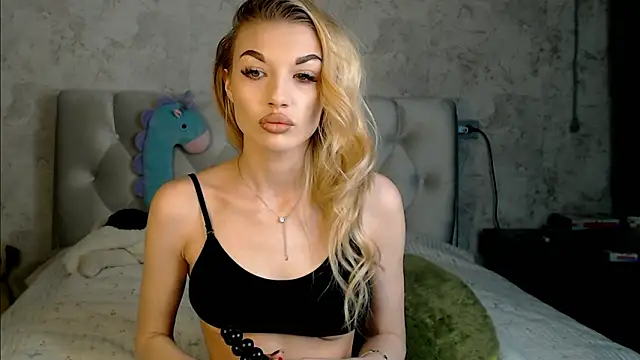 Ella Milla online show from 23, 2, 2026