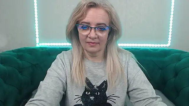 IvanaCharm online show from 10, 2, 2026