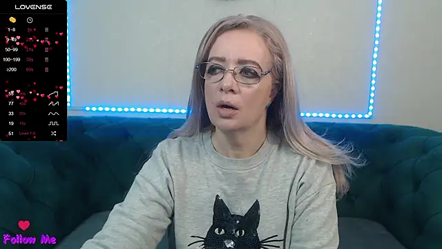 IvanaCharm online show from 10, 3, 2025