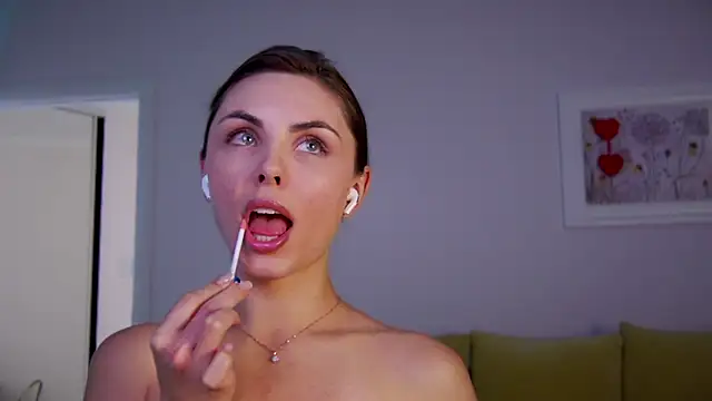 girl next door19 online show from 20, 2, 2025