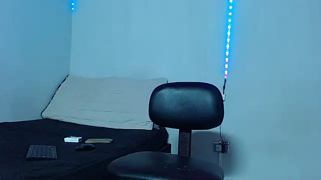 mikecoper 23 online show from 17, 2, 2025