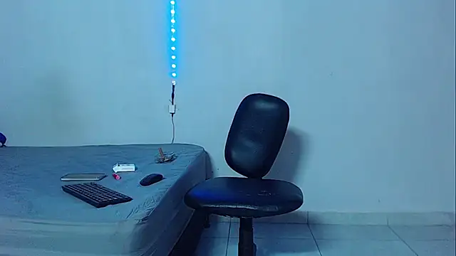 Snapshot of mikecoper_23 chatting on 30, 10, 2025 mikecoper 23 online show from 30, 10, 2025