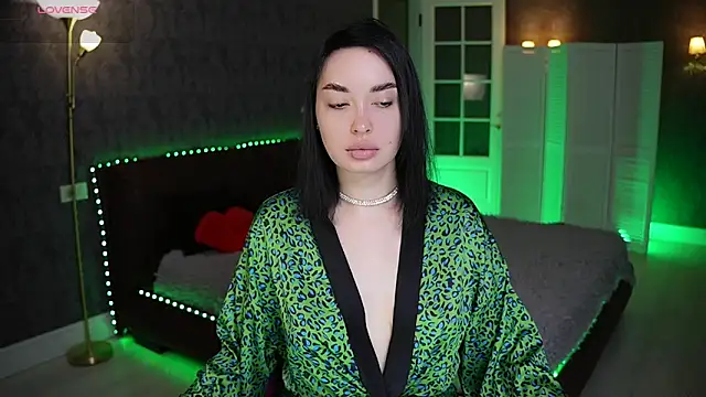 Miss Elia online show from 9, 2, 2026