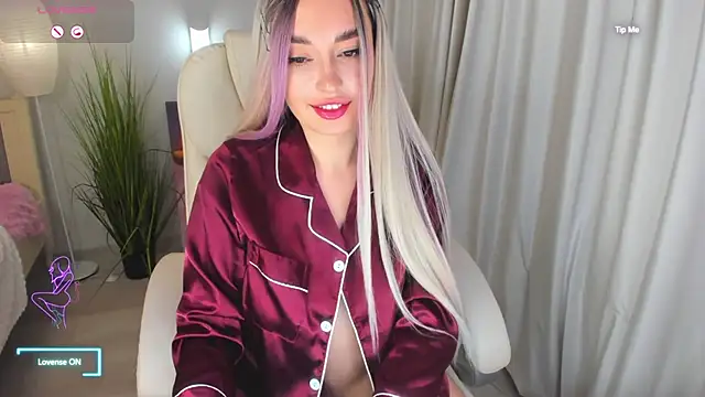 Miss Elia online show from 9, 2, 2025