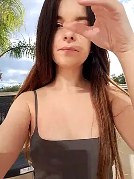 RaonXO online show from 10, 3, 2025