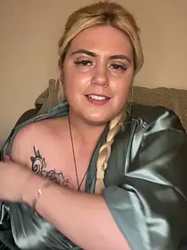 Snapshot of Blondiee3088 chatting on 25, 2, 2025 Blondiee3088 online show from 25, 2, 2025