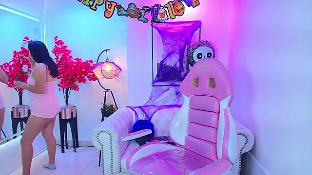 Snapshot of Miia_bela chatting on 30, 10, 2025 Miia bela online show from 30, 10, 2025