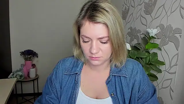 MariaSttone online show from 8, 10, 2025