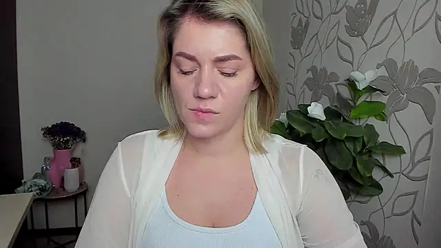 MariaSttone online show from 25, 10, 2025